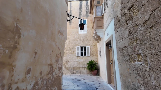 Narrow Historic Alleyway