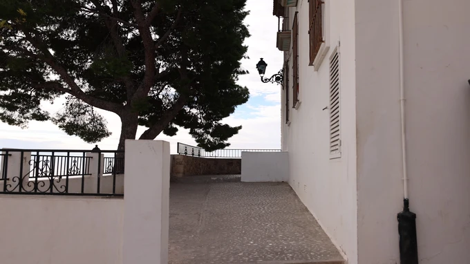 Tranquil Alleyway