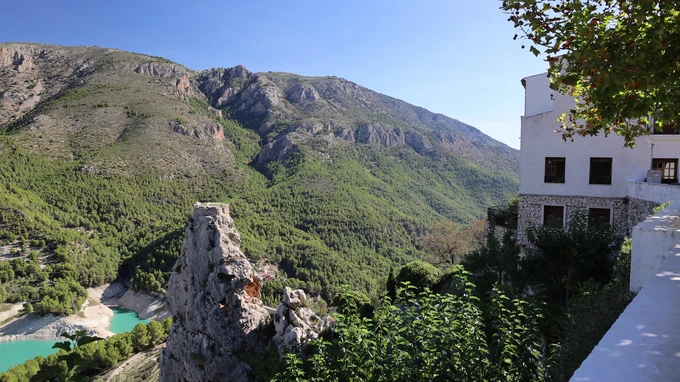 Scenic Mountain View with Architecture